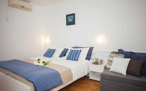 9-4